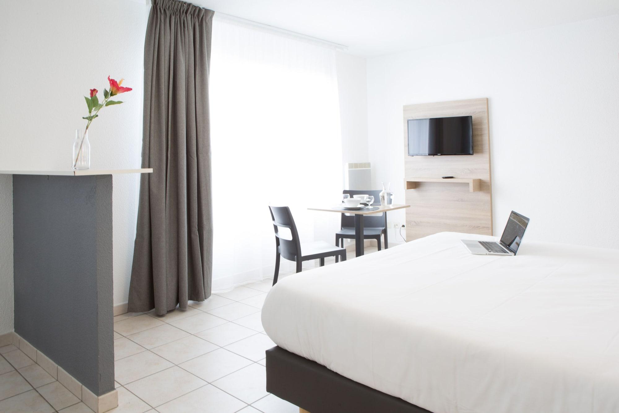 Comfort Aparthotel Divonne La Versoix Exteriör bild
